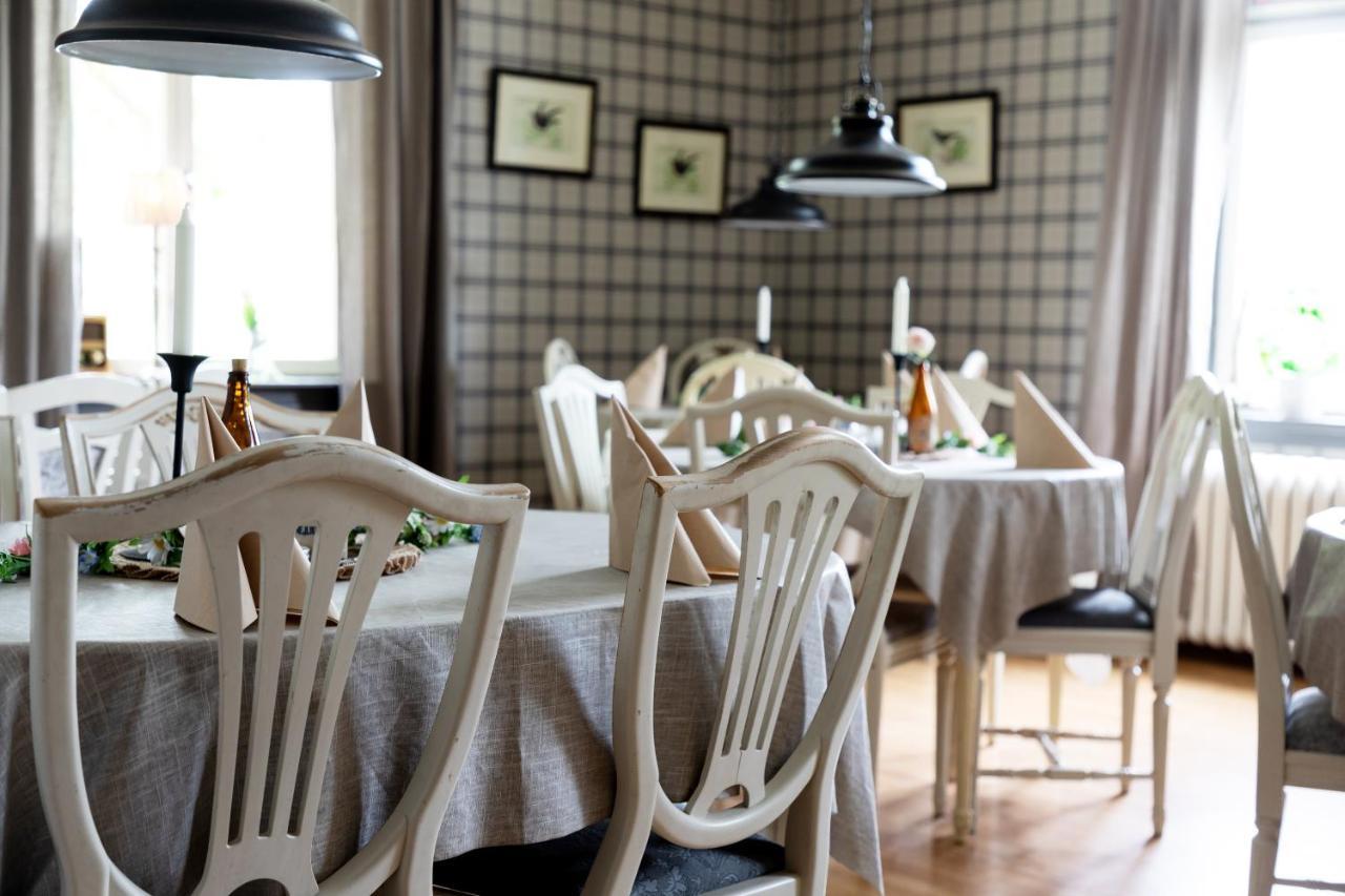 Hotell Aina Kvissleby Dış mekan fotoğraf